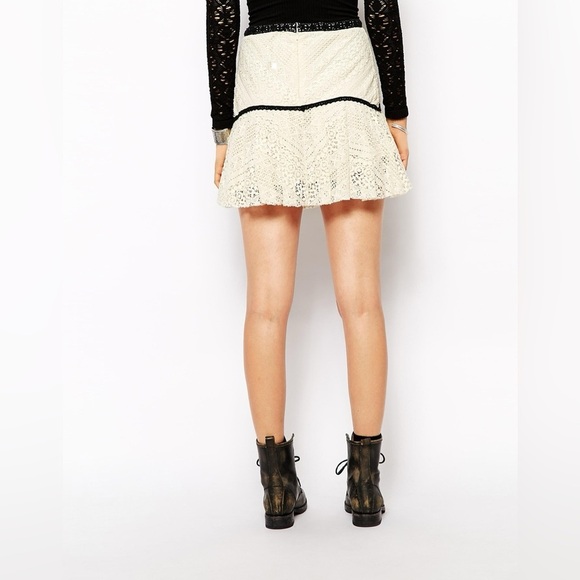 Free People Cream Lace Skirt with Black Accents 6 - Picture 13 of 14